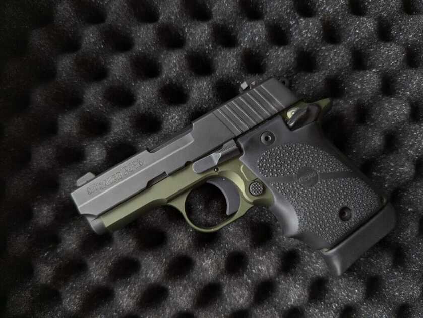 SIG P938 in box