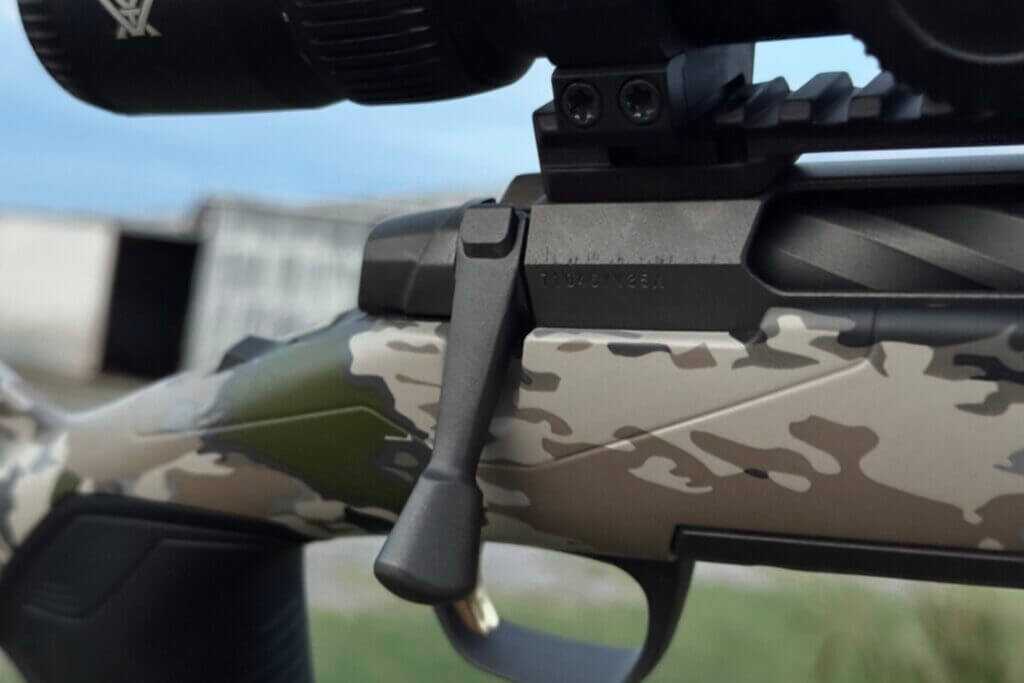 lever of rifle