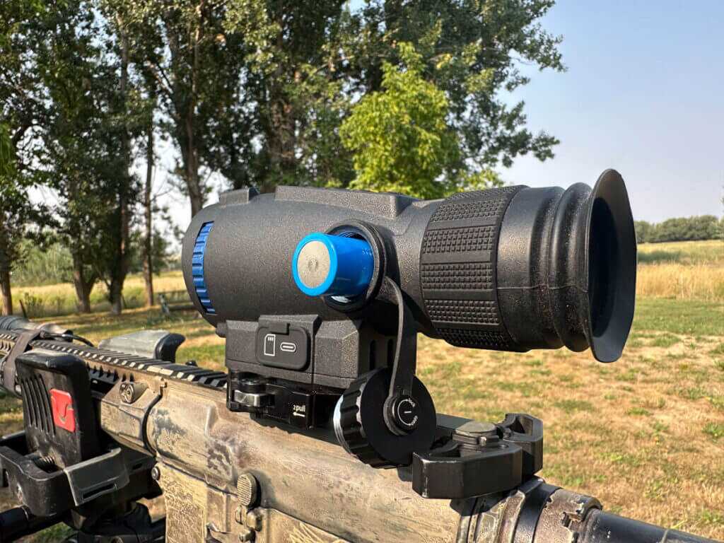 Goyojo GRL335 Battery Compartment