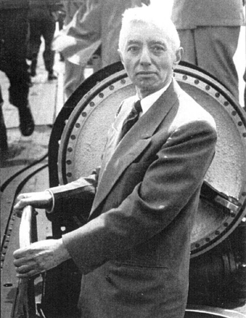 Admiral Hyman Rickover inspecting USS Nautilus pioneering nuclear submarine
