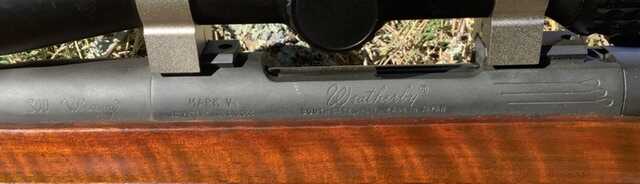 Custom Weatherby Mark V rifle featured in this old school cool hunting rifle story