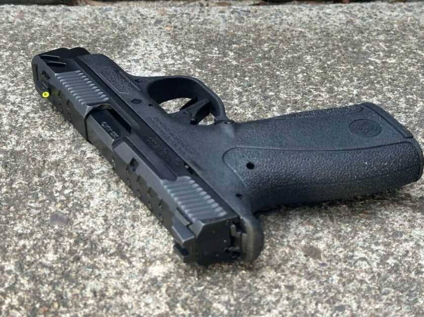 AmeriGlo Protector LumiGreen front sight with tritium insert on S&W Bodyguard 2.0 Carry Comp