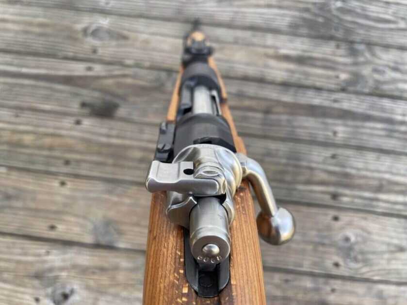 Mauser 98k safety lever in fire position on bolt shroud