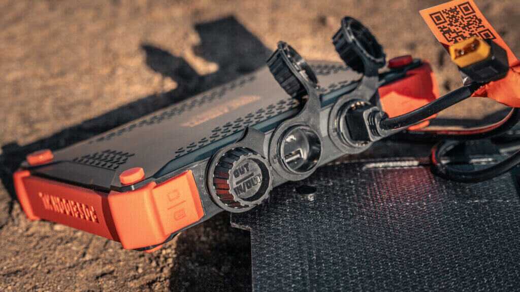 Dark Energy Poseidon XL battery pack with 97.2 Wh capacity and 27,000 mAh for backcountry hunting and off-grid power