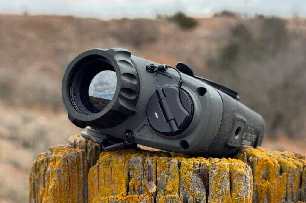 Front focus ring on the Vortex Veil 400 thermal scanner showing raised tabs for gloved adjustment