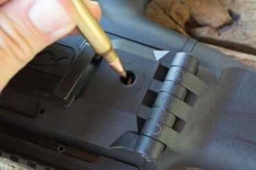 Changing ejection from right to left or vice versa is this easy.