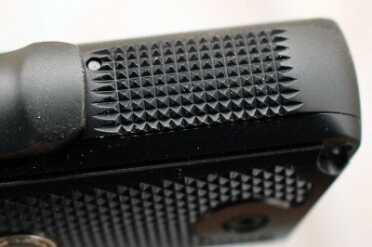 Look at the detail here. This is checkering, but it is exceptionally well executed. 