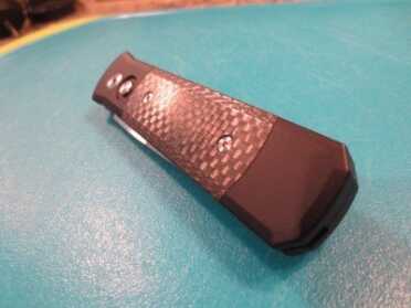 Closed up.  A nice compact package. 