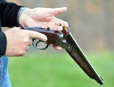 A Street-Legal Shorty Double Barrel? The Pedersoli Howdah .45/.410 - Full Review.