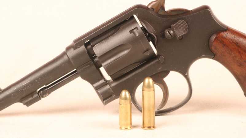 The Smith & Wesson Victory .38 - A Cop Gun Goes to War (#1 - Allied Small Arms WWII)