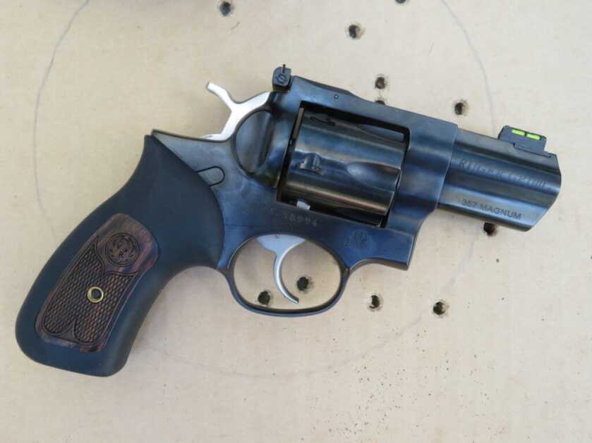 Ruger GP100 snubnose 357 magnum.
