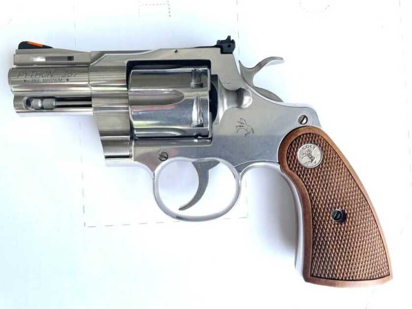 colt python classic left side
