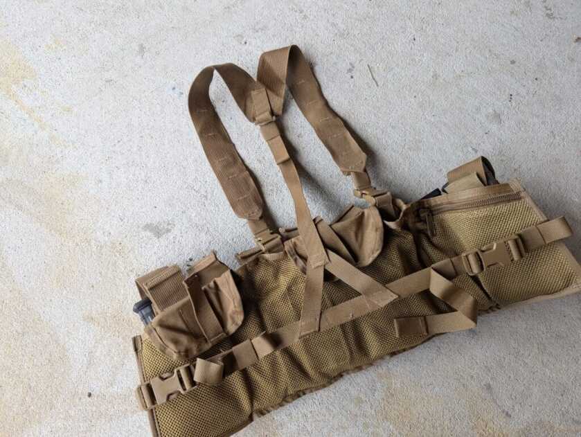 back of chest rig straps