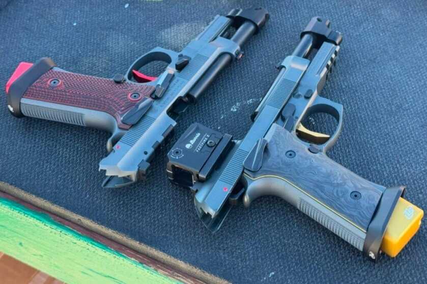 92XI SAO Gara on the left, and the Corsa is on the right