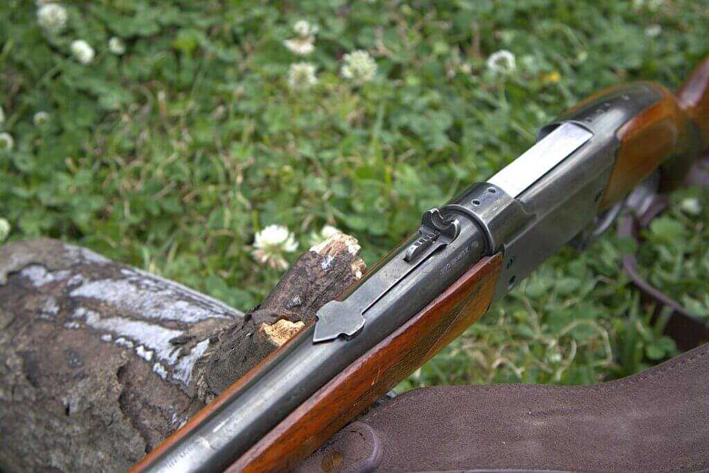 savage 99 rear sight and breech block assembly