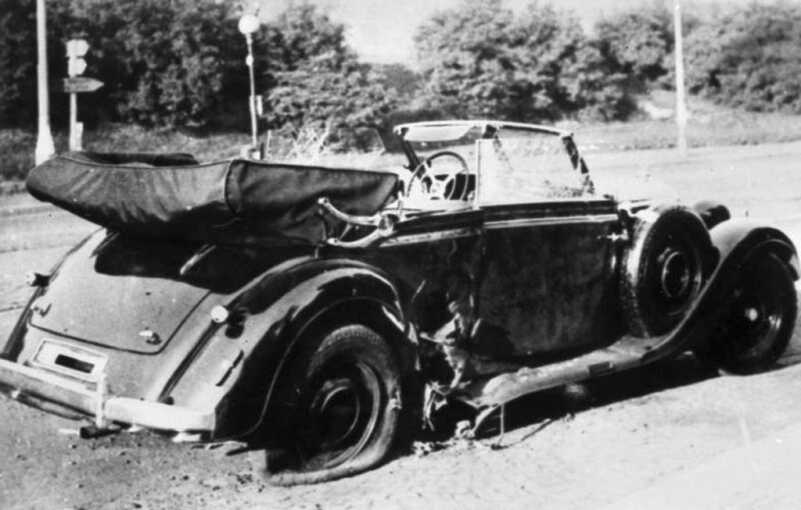 The Story Of An Ambush & The British Sten Gun - A Spectacularly Successful Failure The Story Of An Ambush & The British Sten Gun - A Spectacularly Successful Failure