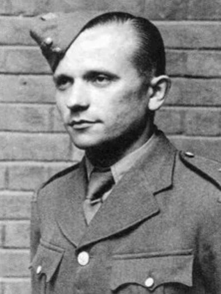 The Story Of An Ambush & The British Sten Gun - A Spectacularly Successful Failure The Story Of An Ambush & The British Sten Gun - A Spectacularly Successful Failure