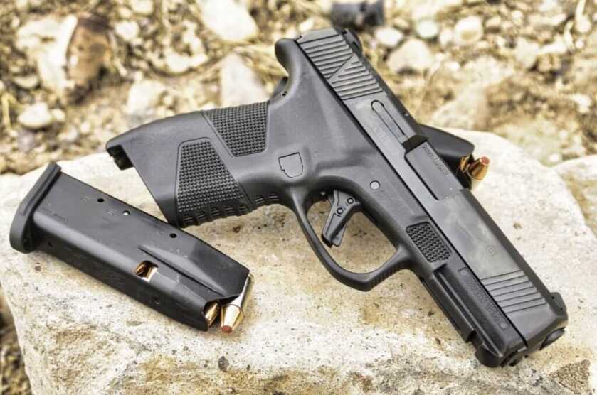 Mossberg's Higher Capacity Solution to Personal Defense: The Slim MC2c Pistol - Full Review - SHOT Show 2020 Mossberg's Higher Capacity Solution to Personal Defense: The Slim MC2c Pistol - Full Review - SHOT Show 2020