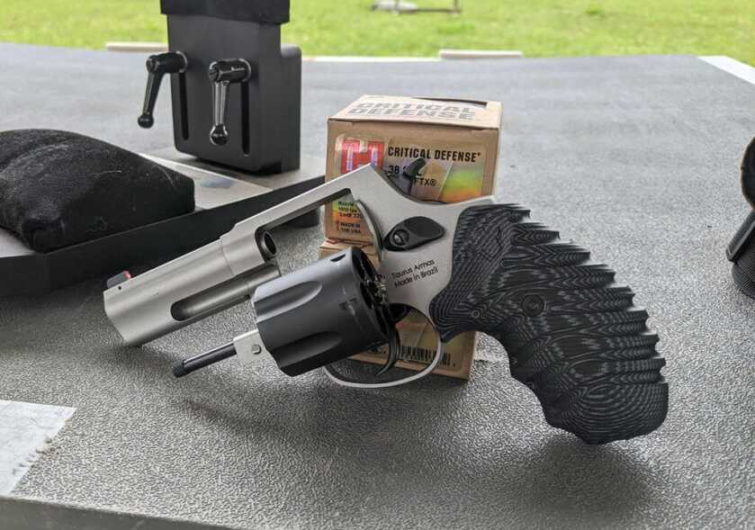 The Everyman’s Revolver: The Taurus 856 Defender Is a Classic Design at a Great Price (Full Review) The Everyman’s Revolver: The Taurus 856 Defender Is a Classic Design at a Great Price (Full Review)