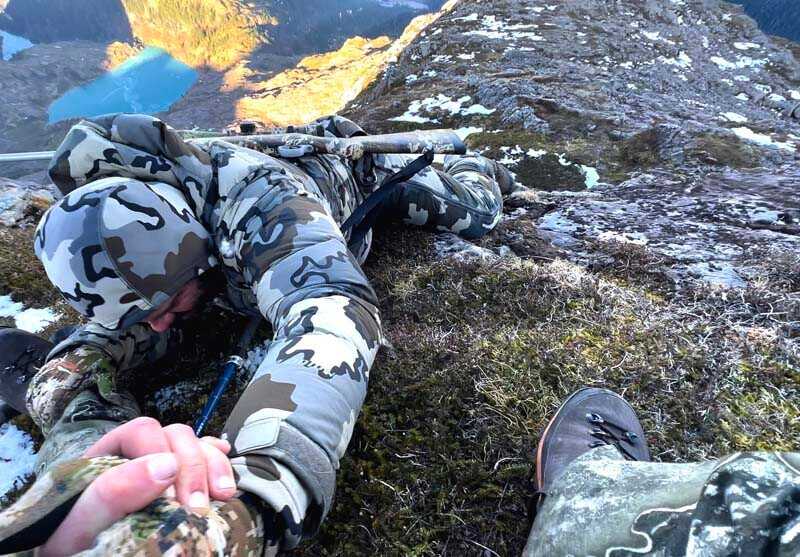 hunters on montain wearing Dedito Luca boots