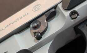 New Green Laser Sight from Lasermax Is Brighter and Uses Less Power—SHOT Show 2014 lasermax02