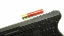 Dual chamber ports on both sides of the barrel allow visual inspection of the chamber without releasing the barrel.