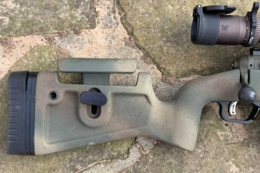 Adjustable cheekpiece on Grayboe Phoenix 2 rifle stock