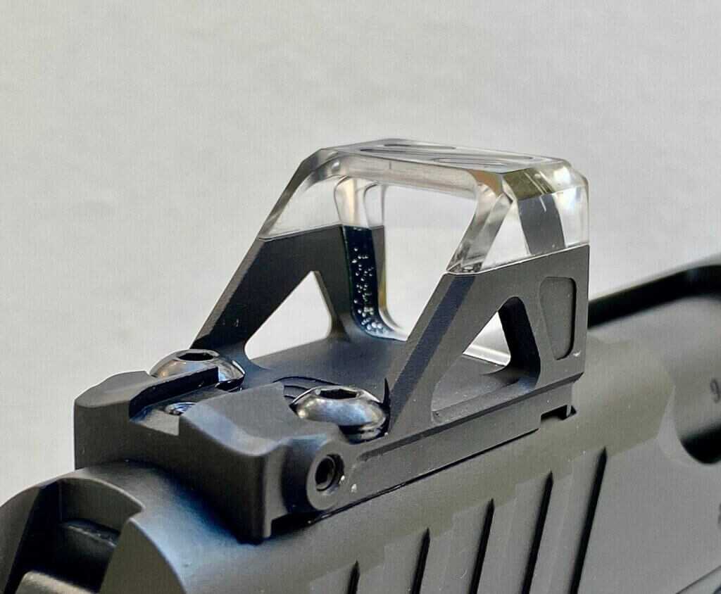 Shield OMSsc transparent roof improves field of view on BRAT slide