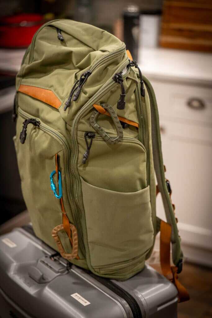 Vertx Gamut 32L concealed webbing tie-down points on rear panel