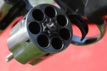 Return of the Revolver - S&W 686 Plus New Gun Review Smith 686