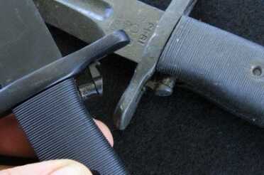 M1 Garand 16 The button release was also loose and scratchy, unlike the 70 year old original. It is a real shame.