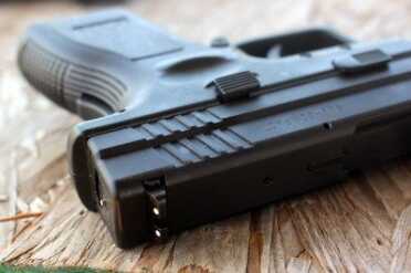 The serrations on the slide are less aggressive than they are the later XD lines.