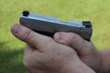Boberg XR9-S The Bullpup Pistol Review Wrong. Get that hand back.