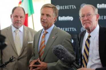 Beretta Breaks Ground in Tennessee Tennessee Gov. Bill Haslam, Bretta Vice G.M. Jeff Reh, and U.S. Sen. Lamar Alexander answer questions after the groundbreaking.
