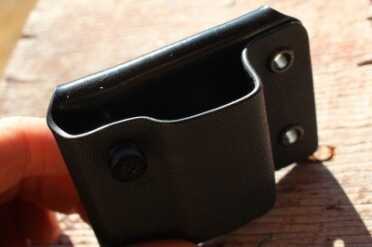2A Holster and Mag Carrier--Review The mag holder for the 92FS.