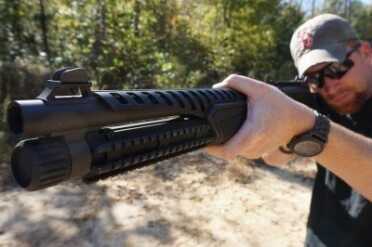 Enough rail for a whole host of extras.