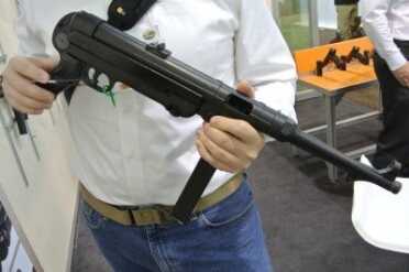WWII German MP40 in 9mm - SHOT Show 2015 Looks worth getting a stamp for to me!