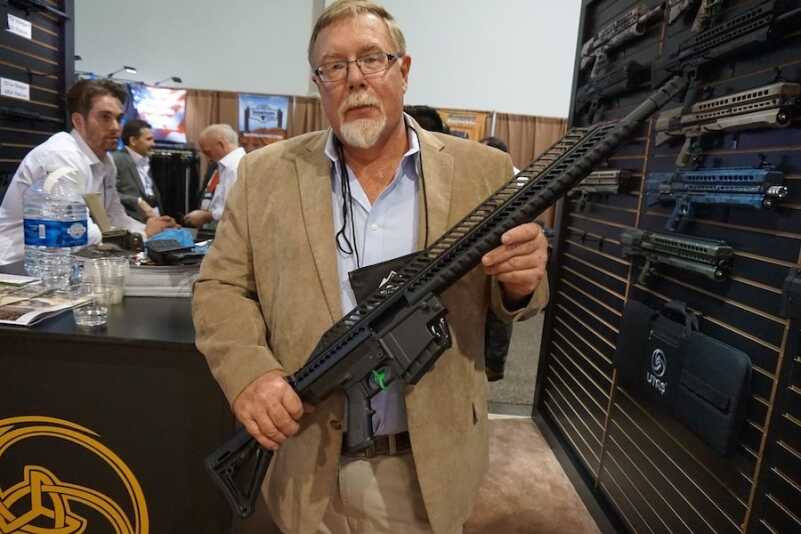 The New UTAS AR pattern Shotgun--SHOT Show 2015 The UT-X looks like a scaled up AR-15, at least until you see the giant fin on top.