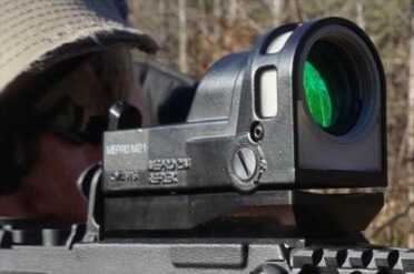 The XXX on top. It is a large sight, but incredibly easy to use.