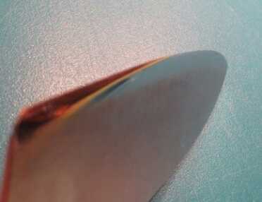 A nice look at the edge.  Razor sharp!