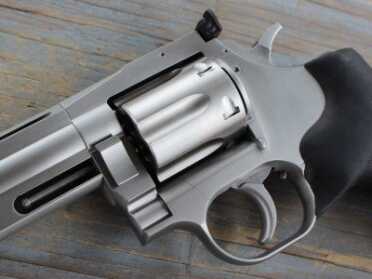 The New Dan Wesson .357, Back with a Vengeance Cylinder release is on the crane.