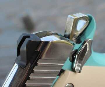 Kimber Micro Bel-Air Review The safety is small, but easy to manipulate.