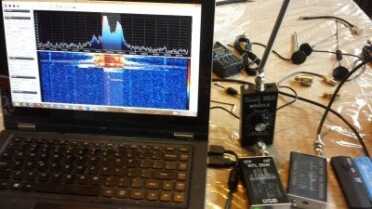 The two rectangular box SDRs you see here in the pics have an Up Converter built in. Testing them with my real Ham radios, they do receive the correct frequencies. 