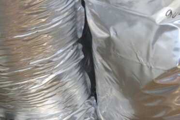 Prepping 101: Bags vs. Buckets - Long Term Bulk Food Storage Sometimes you'll find that the absorbers suck in the bag, sometimes not. It depends on the contents. 2000ccs is way more than how much O2 is in a 20,000 cc bag with stuff in it. O2 is only 21% of the atmosphere.