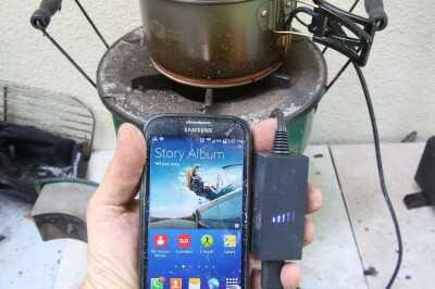 I did get a few lights briefly when I had a raging fire burning, but the lights weren't on for any length of time, nor did the phone show charging. 