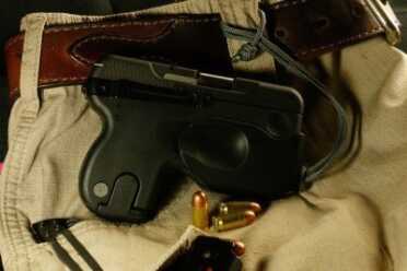 Carrying the Taurus Curve The Curve's take on the pocket-protector.