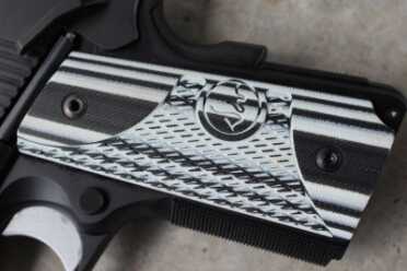 The G10 grips are rock solid, and offer excellent texture. 