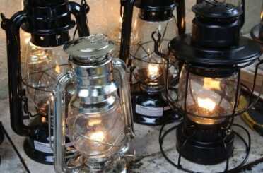 It is funny that starting out, the cheap Walmart lamps actually have the clearest glass. The Dietz lanterns actually had air bubbles in some of the lantern glass, which made them noticeably less clear. 