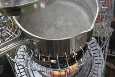 The smaller heaters held the oven at just over 200 degrees, so I was correct in assuming they would boil water. This is the 10,500 BTU Kero-World. 