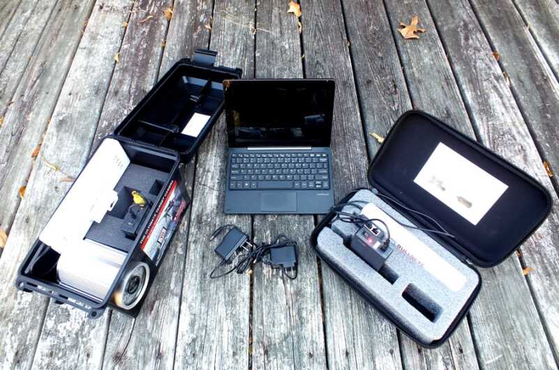 Set up is effortless. Even though this is a high-tech device dependent on software, almost anyone can make it work.